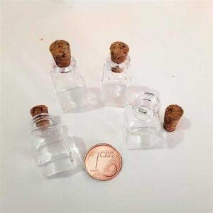 Bottiglie In Vetro Con Tappo In Sughero Quadrato 25X15mm BT QU